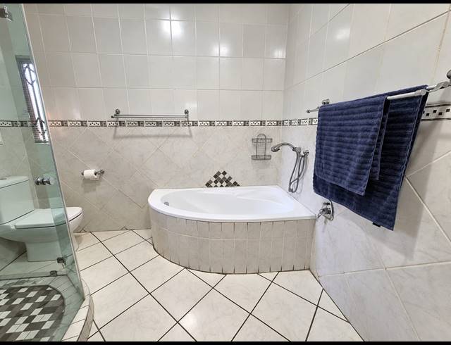 3 BEDROOM HOUSE FOR SALE IN VANDERBIJLPARK SW 5